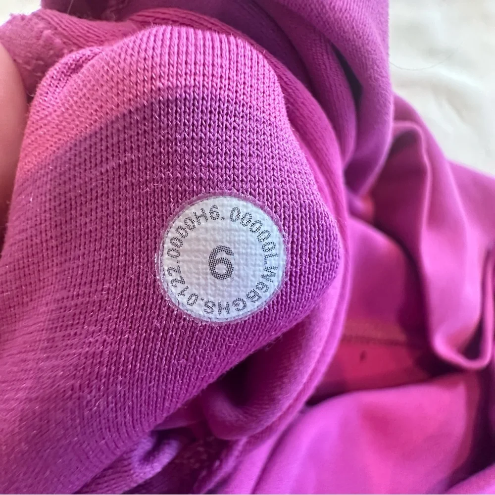 Lululemon Vivid Plum Set - Align Tee and 21” Align Leggings Size 6 - Picture 4 of 6